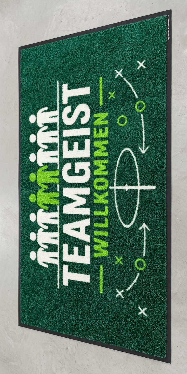 Fussball Sommer 2026 Fußmatte Teamgeist Taktiktafel – Fan Edition