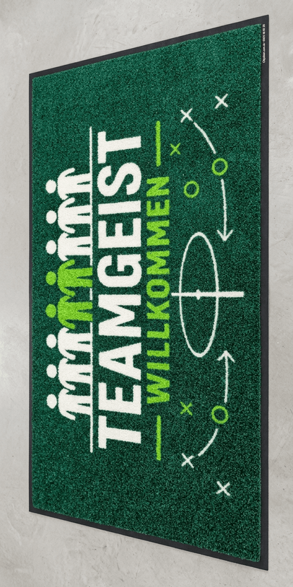 Fussball Sommer 2026 Fußmatte Teamgeist Taktiktafel – Fan Edition